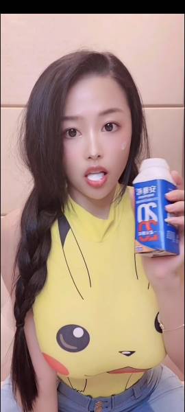 抖音网红吃糖吐泡泡抖音视频（包含街拍）【1160V300P3.43G】