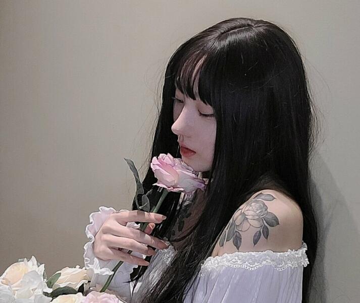 火爆推特顶级颜值Brat极品女神露脸被土豪各种操[11V383M]-PR社福利姬