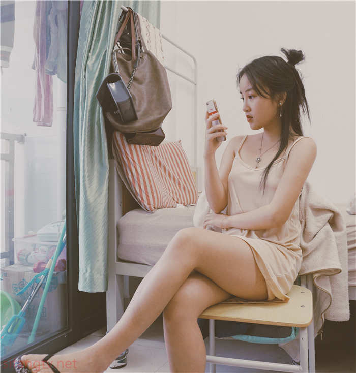 反差婊合集-乳神张雪馨 苏州女刘晶晶、晓琪【16GB 】-PR社福利姬