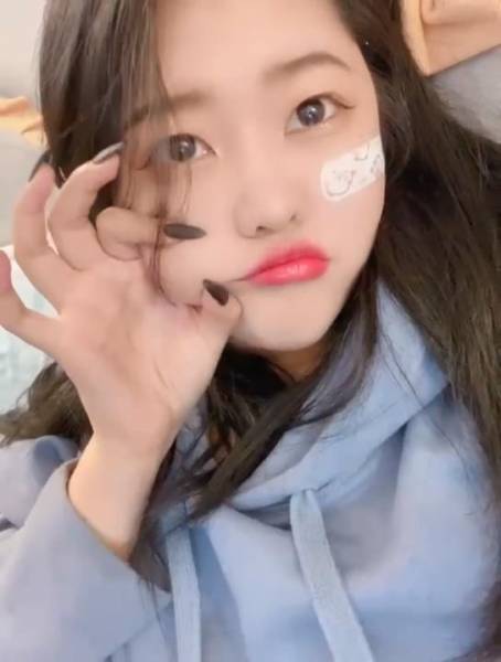 【合集下载】露脸优妹全集【32V/7.39G】-PR社福利姬