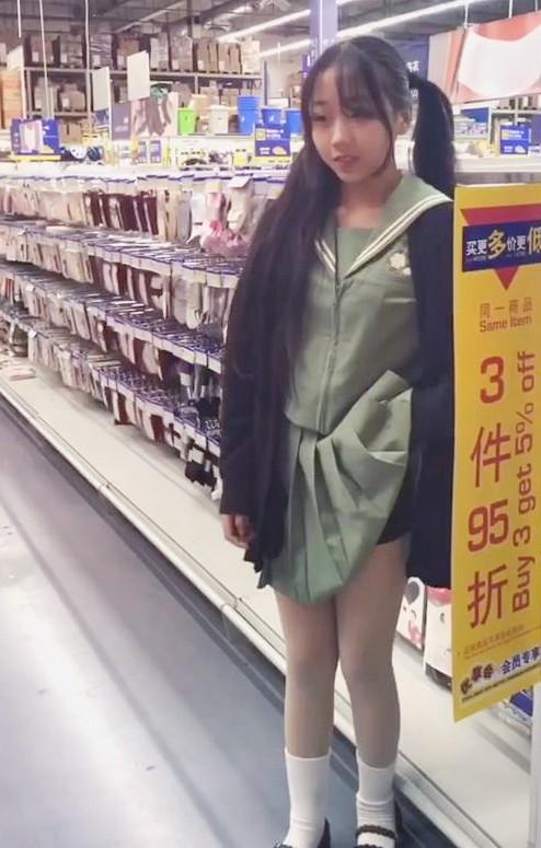 【合集下载】少女萝莉 浆果儿 【24V 4.8G】-PR社福利姬