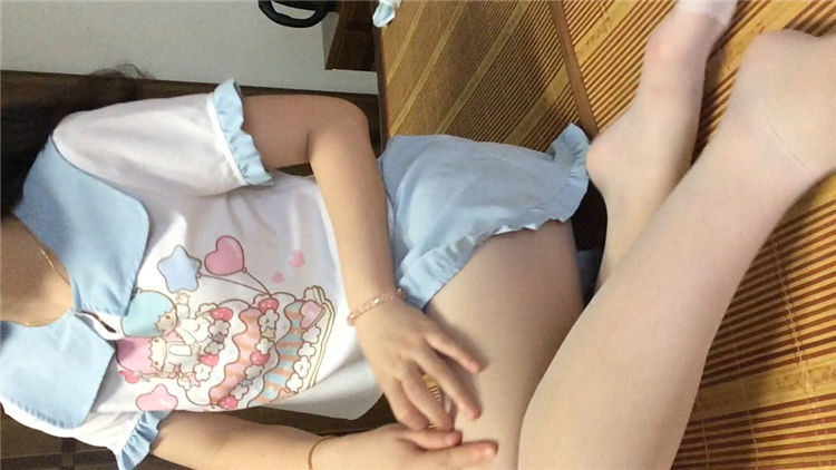 【合集下载】 小兔牙(兔牙酱儿) 7V视频 共9GB-PR社福利姬 【合集下载】 小兔牙(兔牙酱儿) 7V视频 共9GB-PR社福利姬