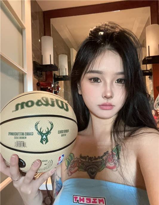 卡通百科老王 – 22年12月-23年2月 微密圈合集[1402P/7V/4.07GB]