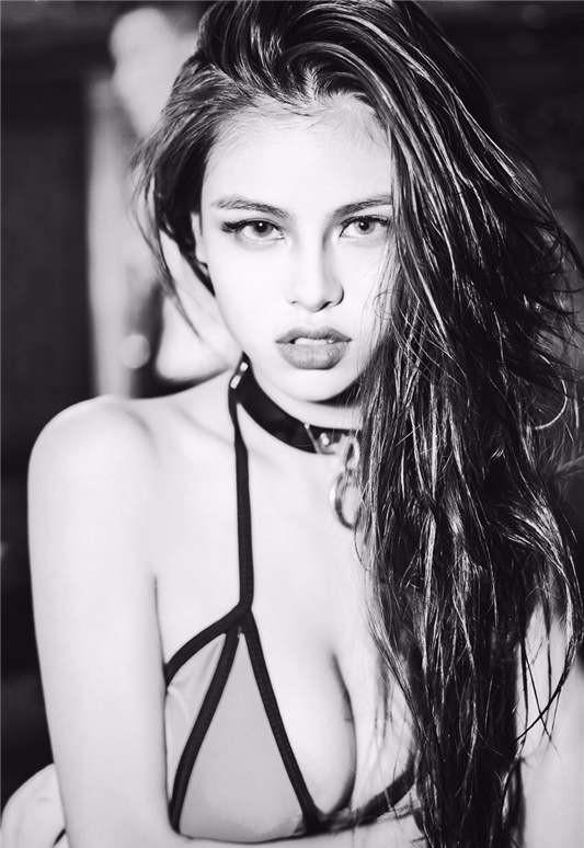 李嘉欣97 – 微密圈合集 [1287P/45V/2.3GB]