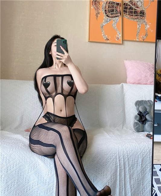 120斤的小王同学 – 今天是透视装 [17P/69MB]