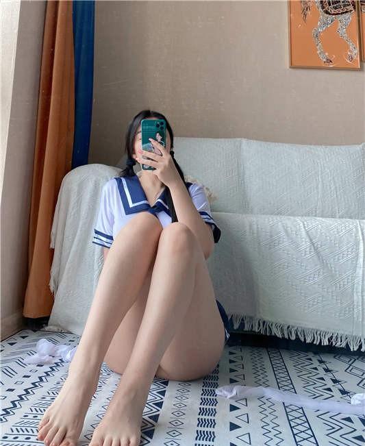 120斤的小王同学 – 大白兔奶糖 [24P/4V/214MB]