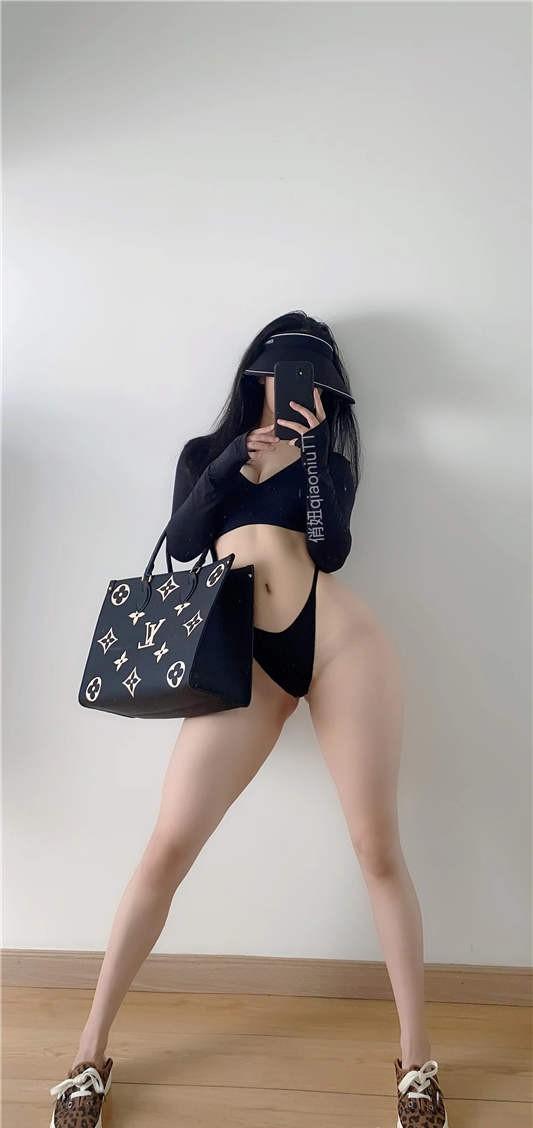 俏妞qiaoniuTT – 发壁纸啦宝子盟 [10P/19MB]