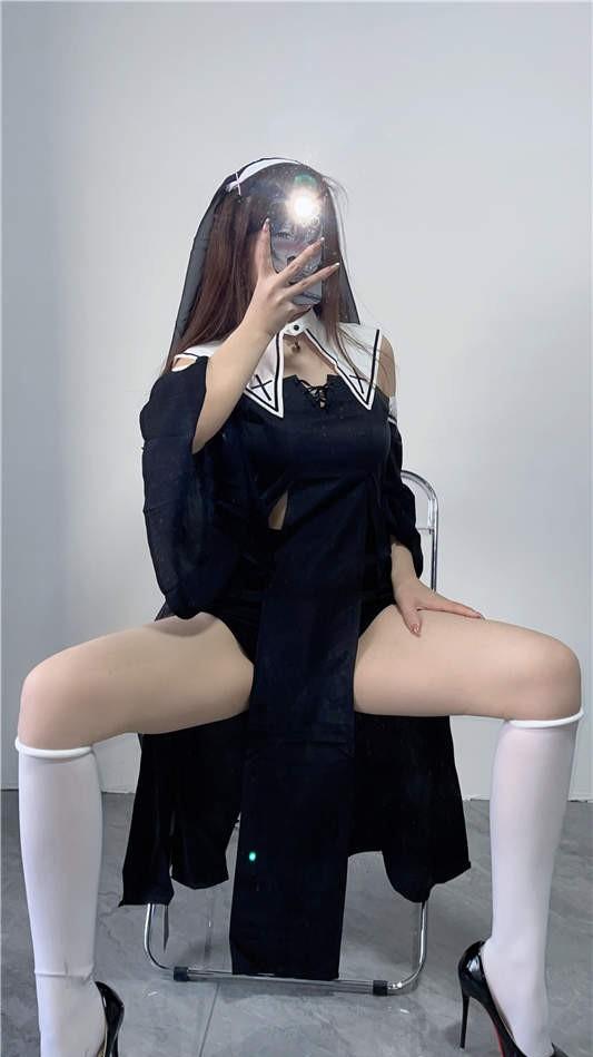 桃沢樱呀 – 纯情修女 [32P/5V/492MB]