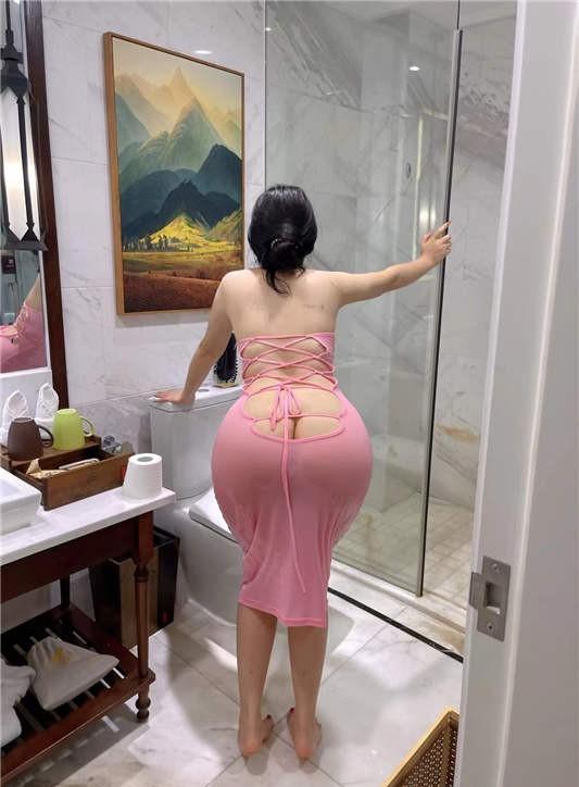 迷人的五姨太 – 湿身诱惑 [19P/72MB]