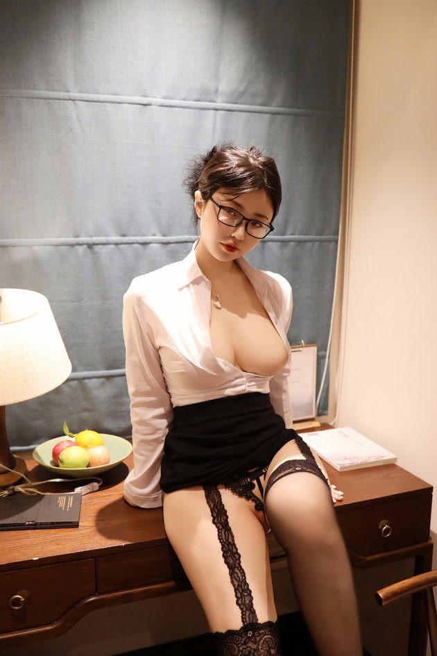 004.陈小花-内购-职业装OL [53P／998MB]