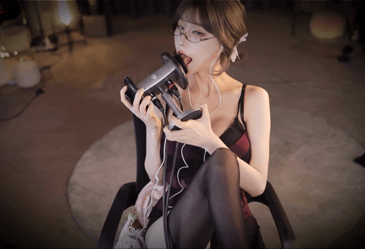 张爱玲粉丝祭~胆小邻居深夜打扰留宿@邻居姐姐阿黑颜帮你...