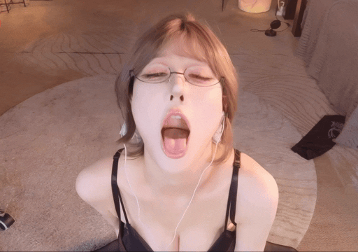 张爱玲粉丝祭~胆小邻居深夜打扰留宿@邻居姐姐阿黑颜帮你...