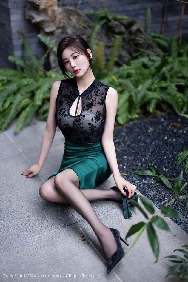 [Xiuren秀人网]2024.11.01 NO.9384 杨晨晨Yome[82P-637M]