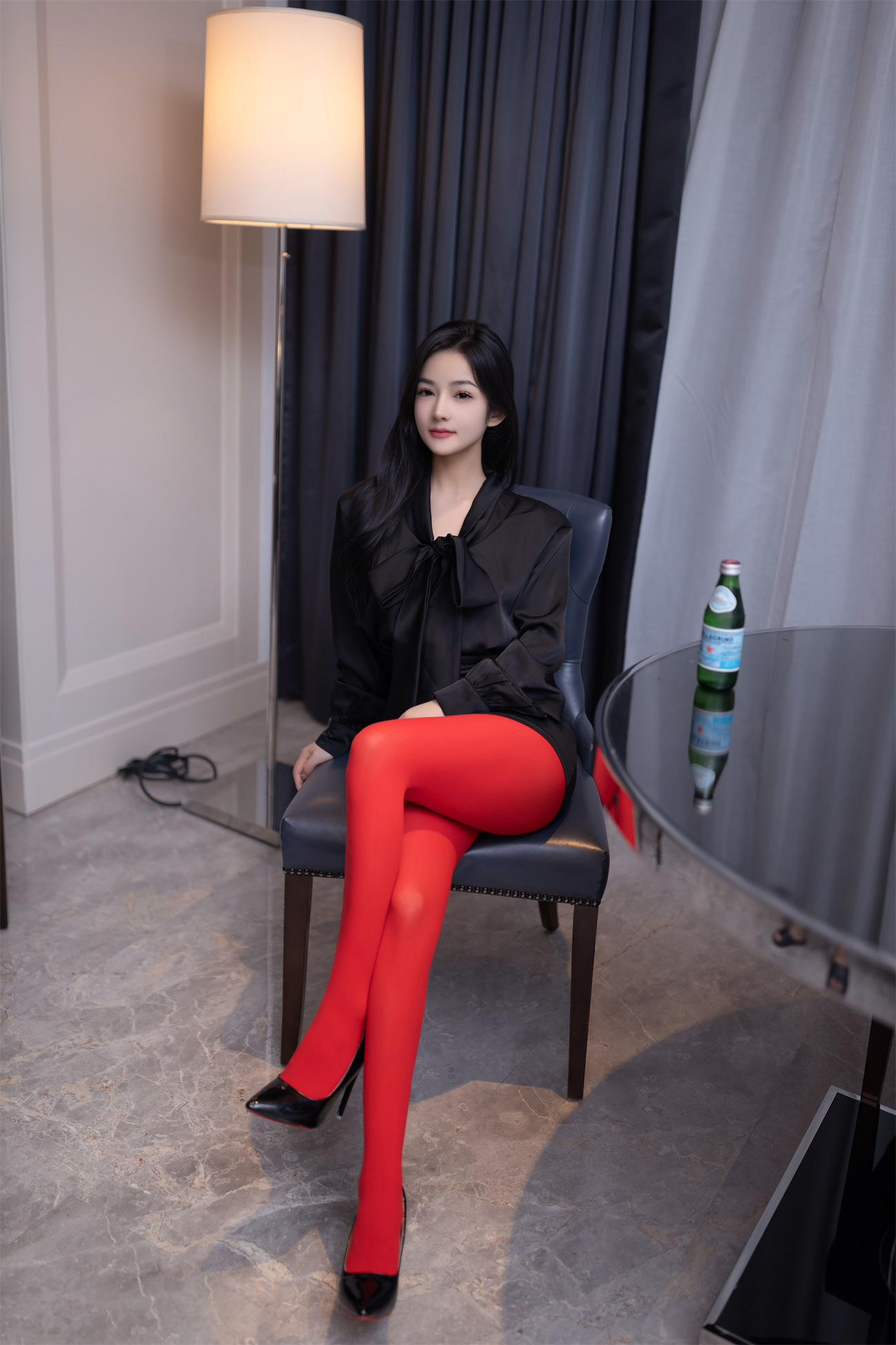 【永久专享】✨秀人网 谭小灵✨极品美人 私处护理按摩师胸推揉穴高潮89P原图+4V