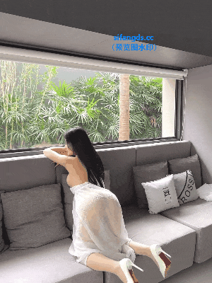 【独家破解资源】✨秀人网 谭小灵✨真空无内漏毛 泡泡浴漏奶头+剧情被下药91P原图+3V